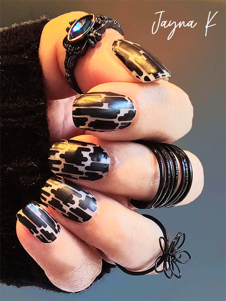 Faux Fashions - Crackle Signature Nail Wrap