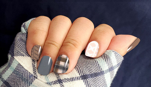 Flanneltastic Nail Wrap