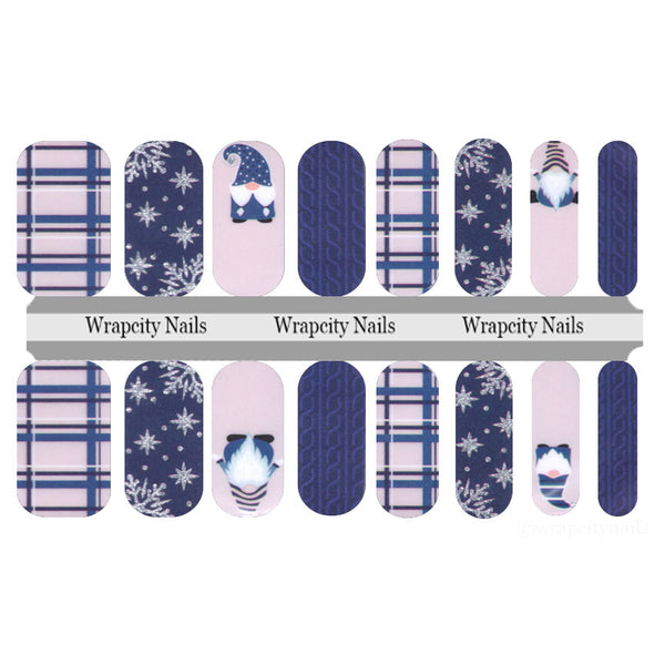 Gnome For The Holidays Nail Wrap