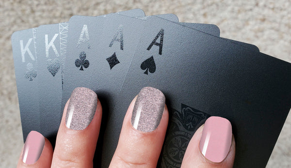 That's Glam Gorgeous Essence Nail Wrap