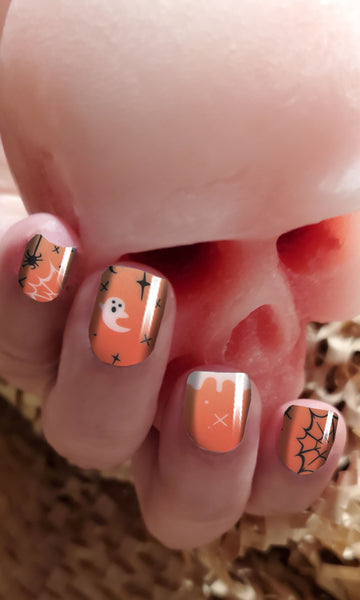 Things That Glow Bump in the Night Essence Nail Wrap