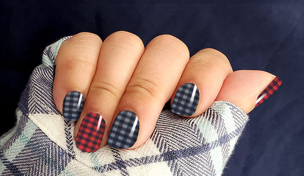 Throws of Winter Luxury Nail Wrap