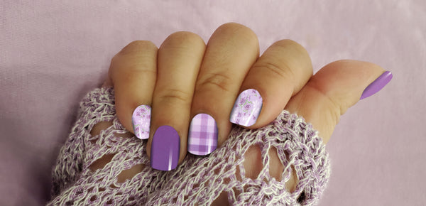 Lilac Picnic Nail Wrap