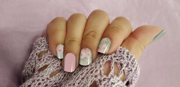 Oil Painted Roses Nail Wrap