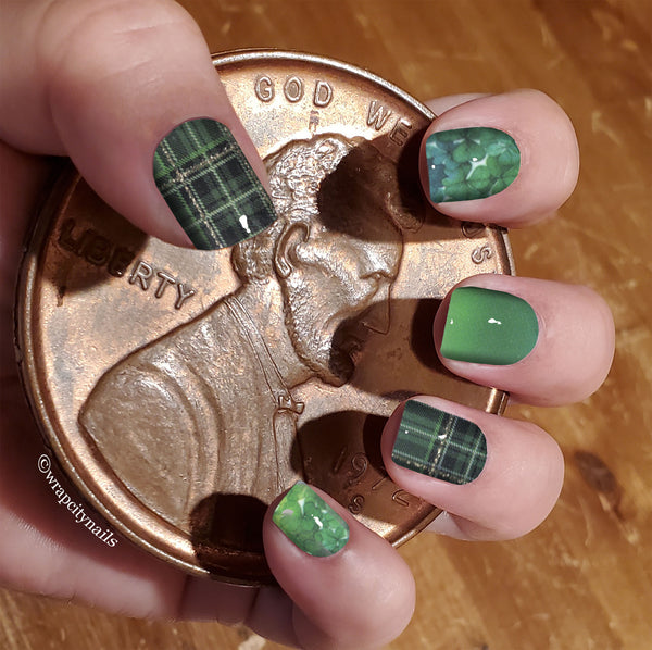 Plaid Patty Nail Wrap